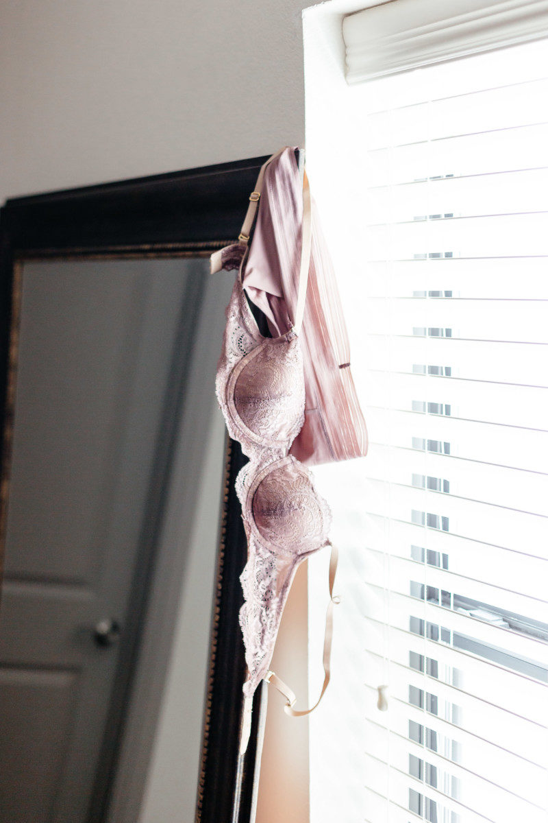The Miller Affect wearing a twilight lace bra from thirdlove
