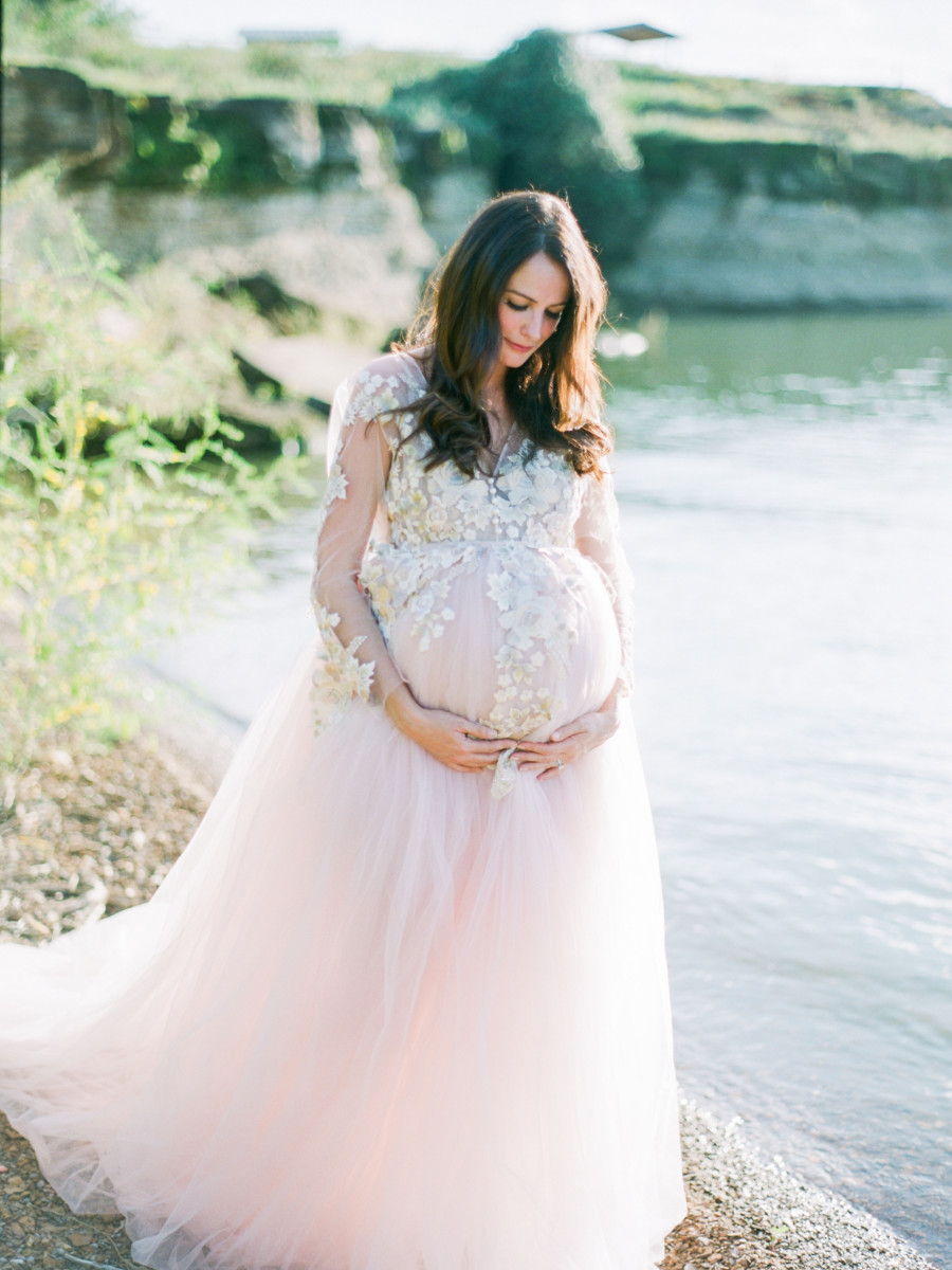 the miller affect maternity photos by Adria Lea Photography