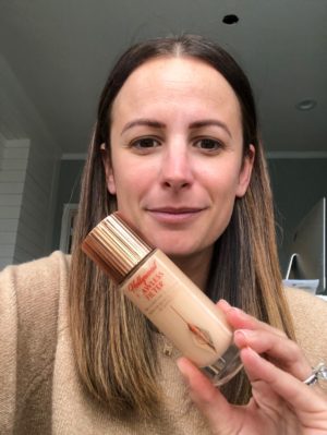 the miller affect review of the Charlotte Tilbury Hollywood Flawless Filter.