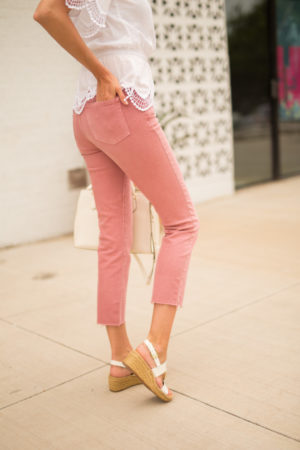 themilleraffect.com wearing pink cropped skinny jeans
