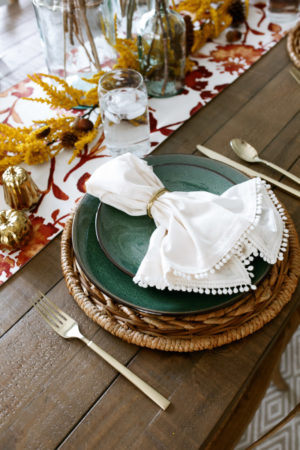the miller affect sharing her favorite thanksgiving tablescape decor